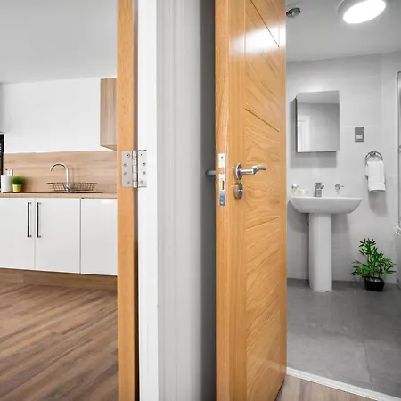 Centre - Jq - Free Wifi & Netflix - Rated - 3cs アパート